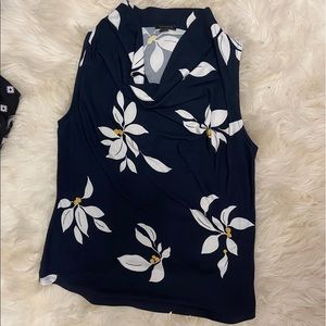 ✨ Ann Taylor Cowl Neck Floral Sleeveless Blouse Size S